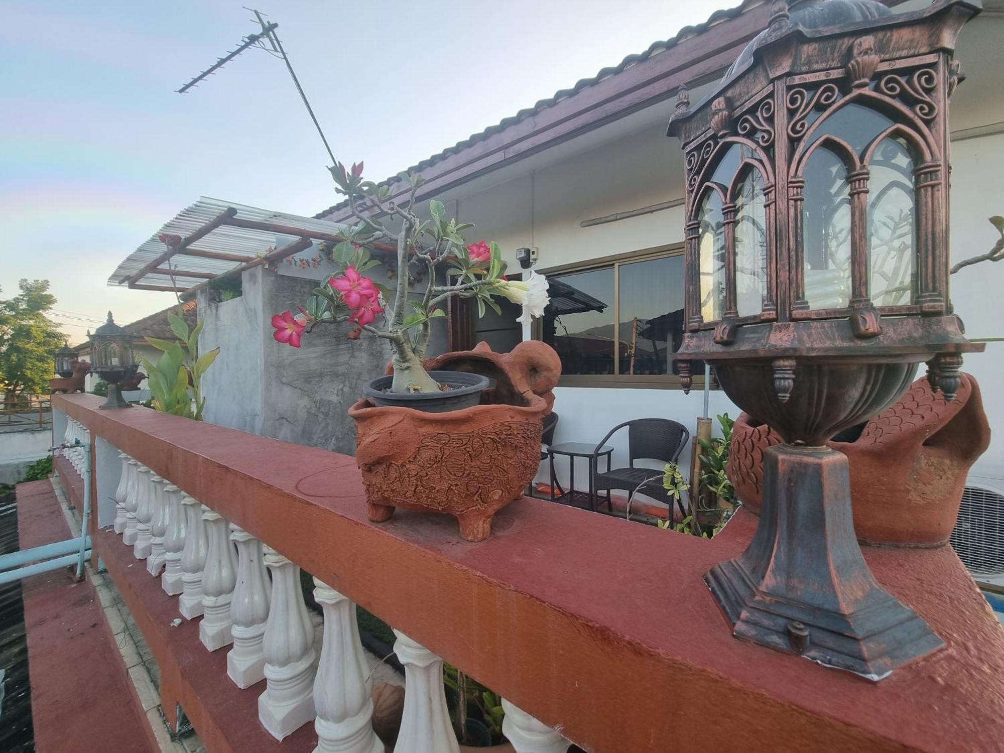 Home Baan Chiang Mai Luaran gambar